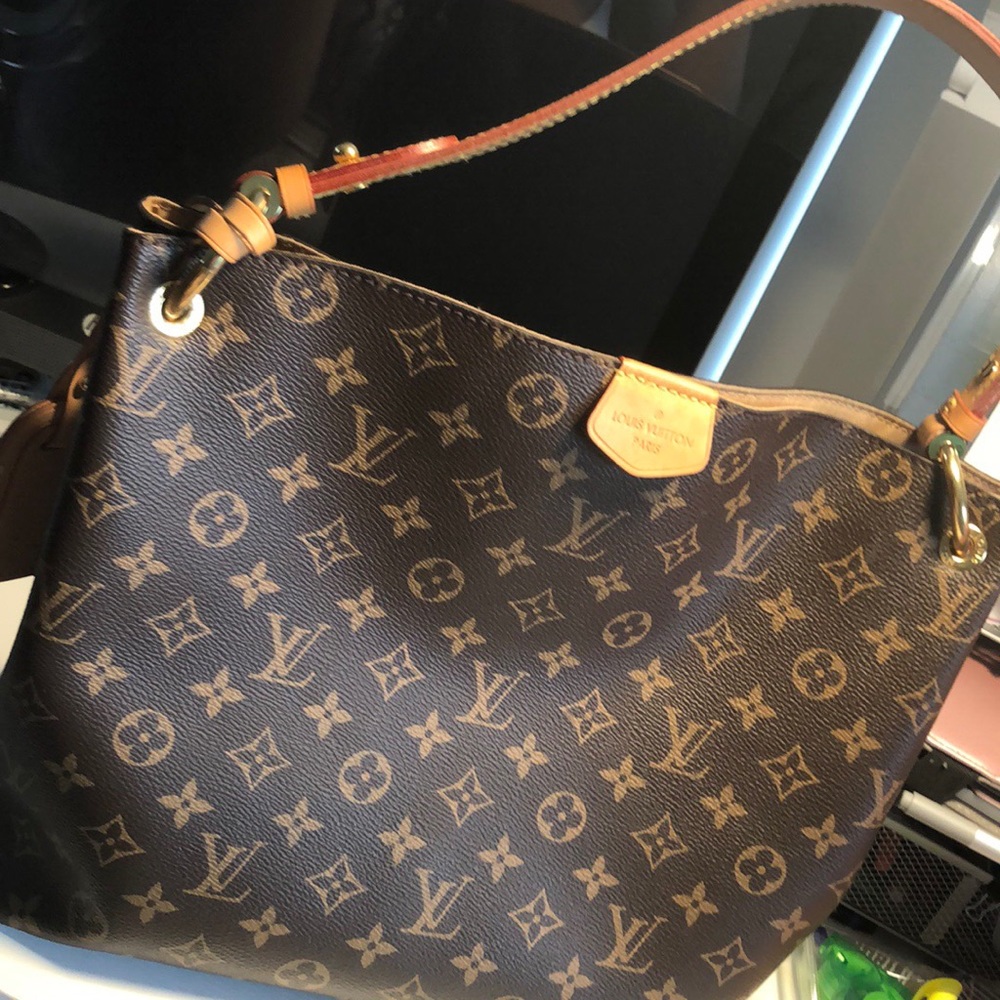 Graceful PM Louie Vuitton bag